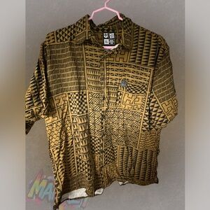 Hawaiis Finest Men's XL Tribal Patterned Button Down Shirt